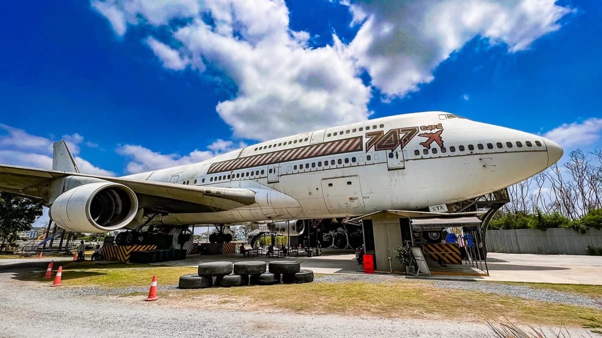 747 Cafe img