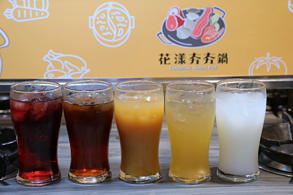 台中229元火鍋吃到飽!8種肉任你選,梅干菜刈包、麻辣鴨血無限吃 台中229元火鍋吃到飽!8種肉任你選,梅干菜刈包、麻辣鴨血無限吃