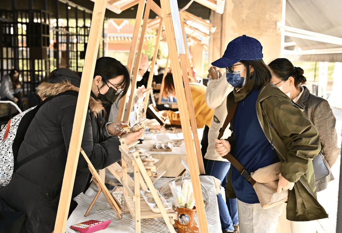 衝鶯歌賞300秒煙火秀!新美館煙火秀只有2天,週末逛超過百攤「風格市集」 衝鶯歌賞300秒煙火秀!新美館煙火秀只有2天,週末逛超過百攤「風格市集」