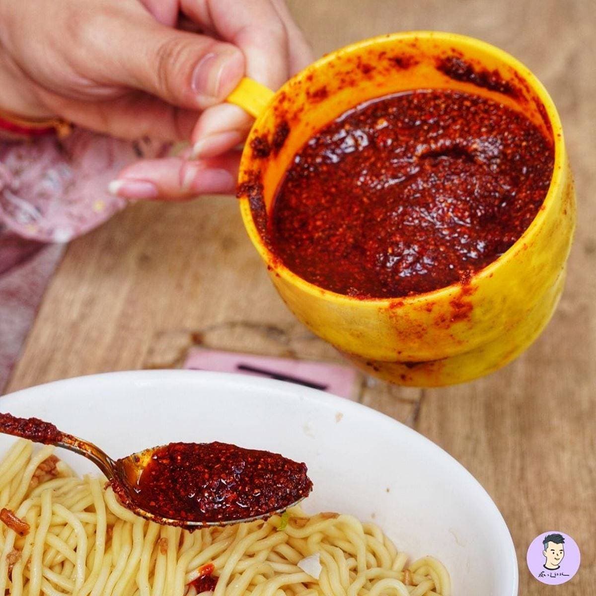 在地人的月底救星!超佛心「3元水餃」藏身美食一級戰區,25元乾麵也必點 在地人的月底救星!超佛心「3元水餃」藏身美食一級戰區,25元乾麵也必點