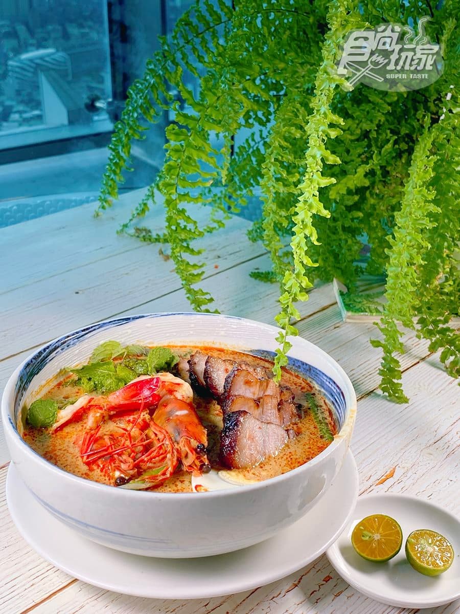 超狂拉麵系叻沙!新北最高景觀餐廳吃遍東南亞,巧克力炸雞、樂高蝦餅通通有 超狂拉麵系叻沙!新北最高景觀餐廳吃遍東南亞,巧克力炸雞、樂高蝦餅通通有