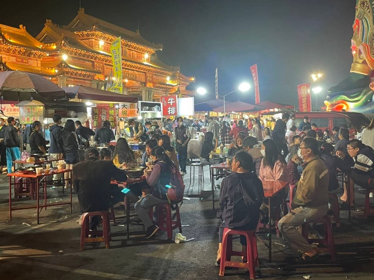 暑假就是要「迺夜市」! 2023新開幕TOP5:藏身最大媽祖廟、200攤逛到腿軟 暑假就是要「迺夜市」! 2023新開幕TOP5:藏身最大媽祖廟、200攤逛到腿軟