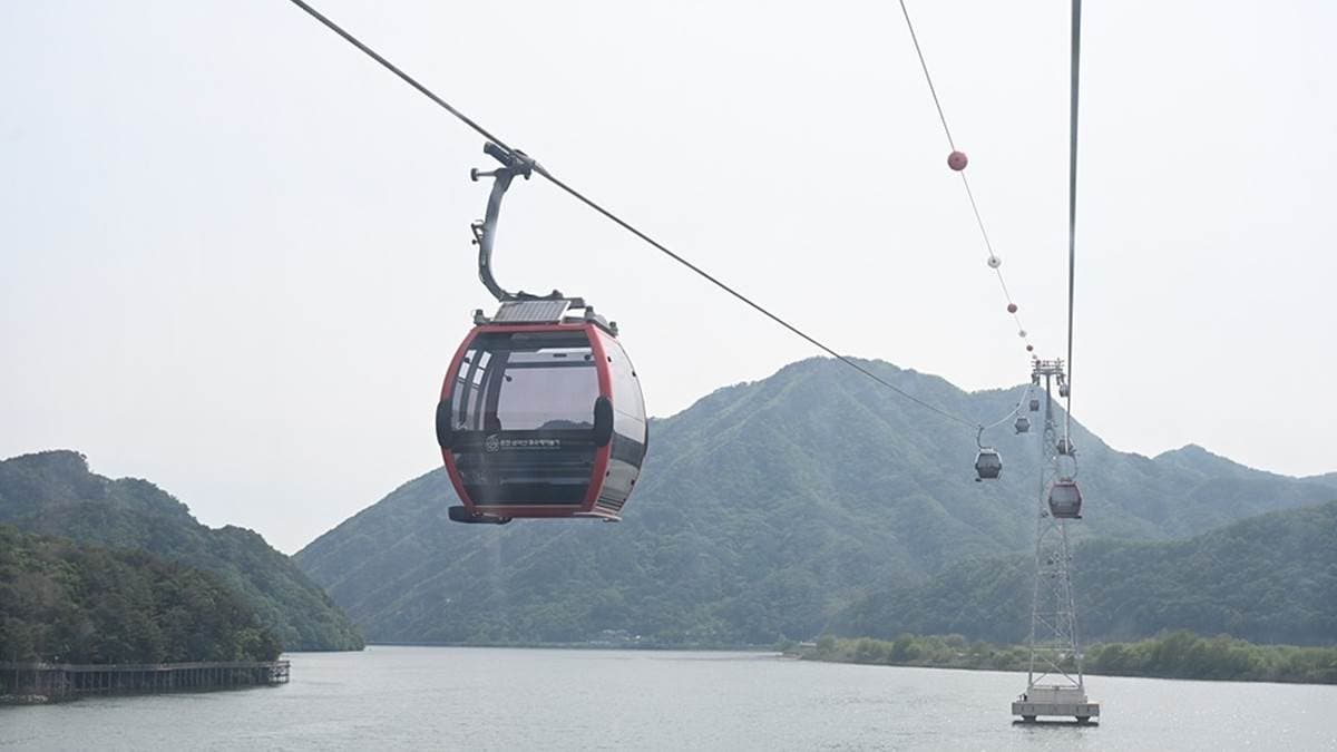 三岳山湖水纜車 img