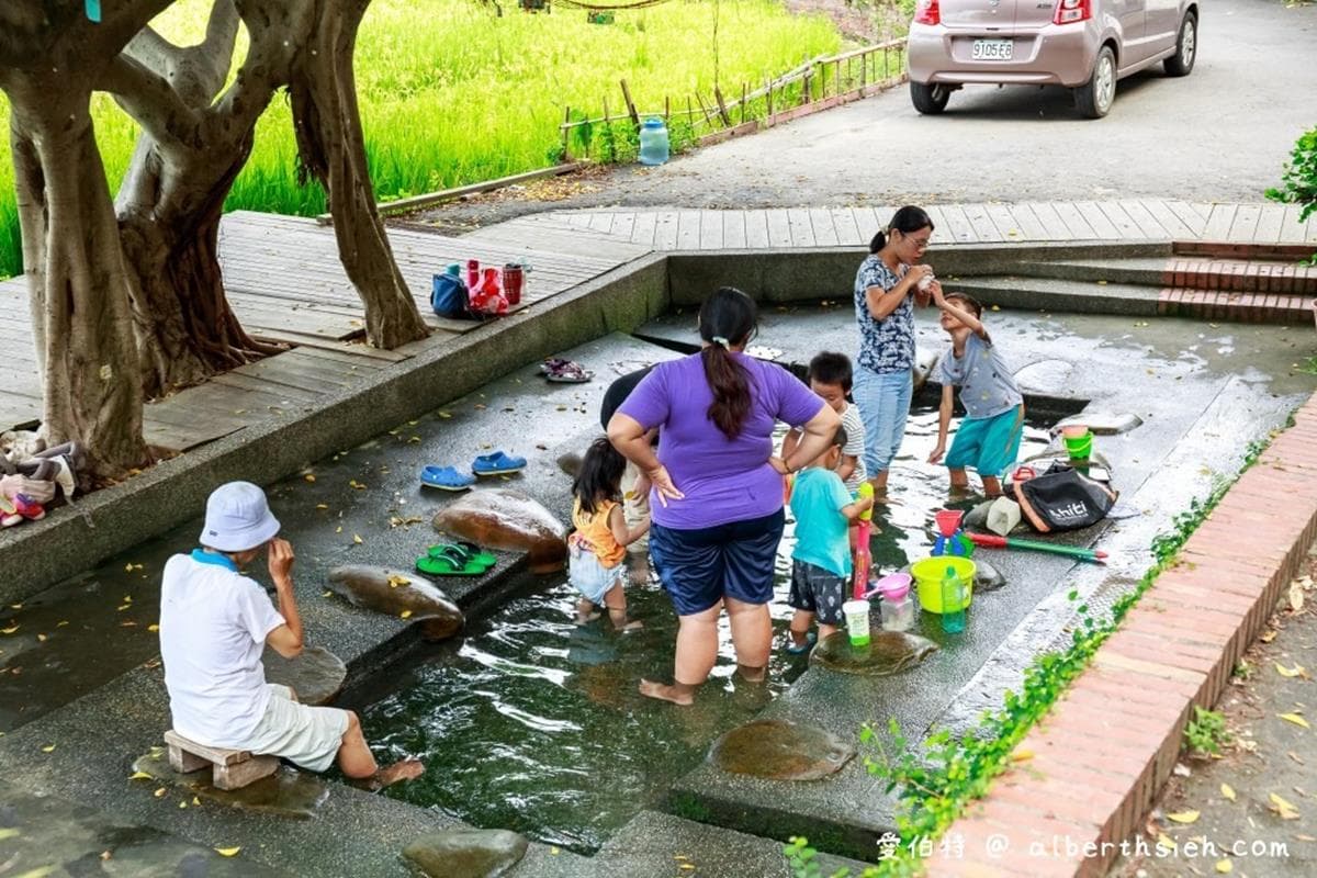 暑假遛小孩必衝!桃園12大「最強親子景點」:5500坪放電公園、免門票戲水池 暑假遛小孩必衝!桃園12大「最強親子景點」:5500坪放電公園、免門票戲水池