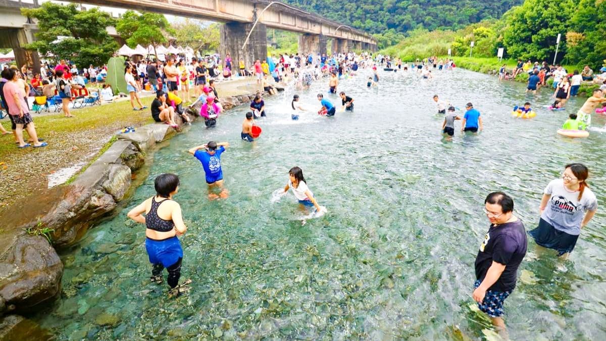 免費玩水啦!宜蘭隱藏版「湧泉祕境」睽違3年再開放,14度清澈溪水太消暑