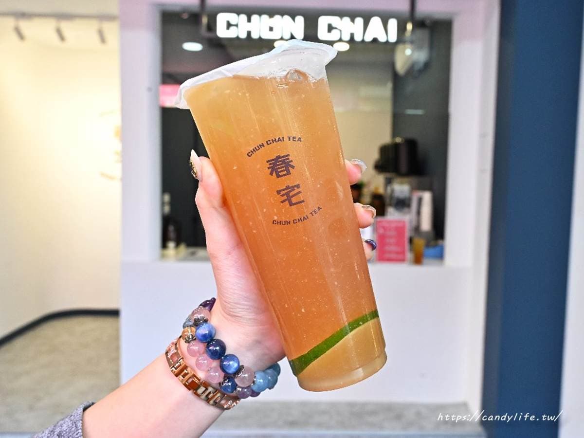 台中人喝過都說讚!10家「最強手搖飲」:1000cc整桶水果茶、開門就排爆 台中人喝過都說讚!10家「最強手搖飲」:1000cc整桶水果茶、開門就排爆