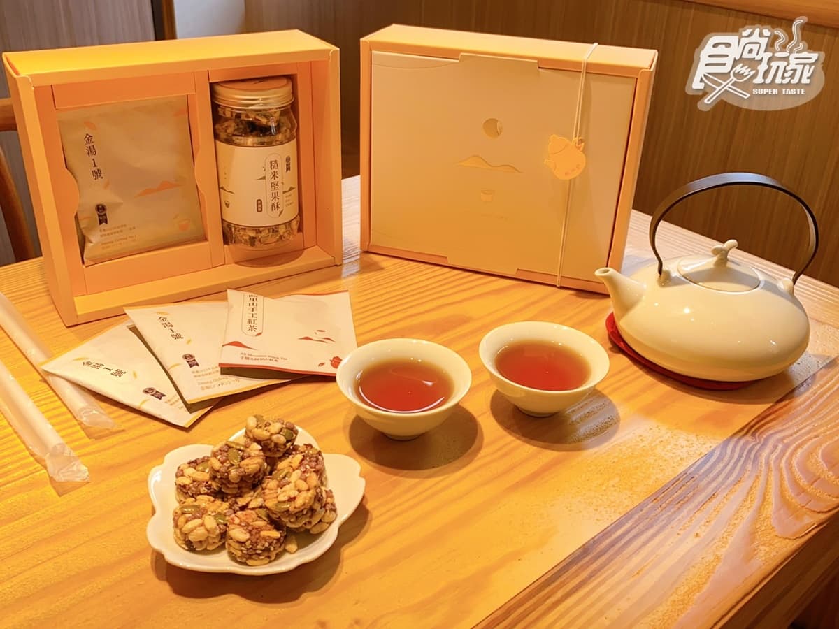 春水堂珍奶買一送一!首進駐華山開分店,小春雞蛋糕、黑糖珍珠霜淇淋一次吃 春水堂珍奶買一送一!首進駐華山開分店,小春雞蛋糕、黑糖珍珠霜淇淋一次吃
