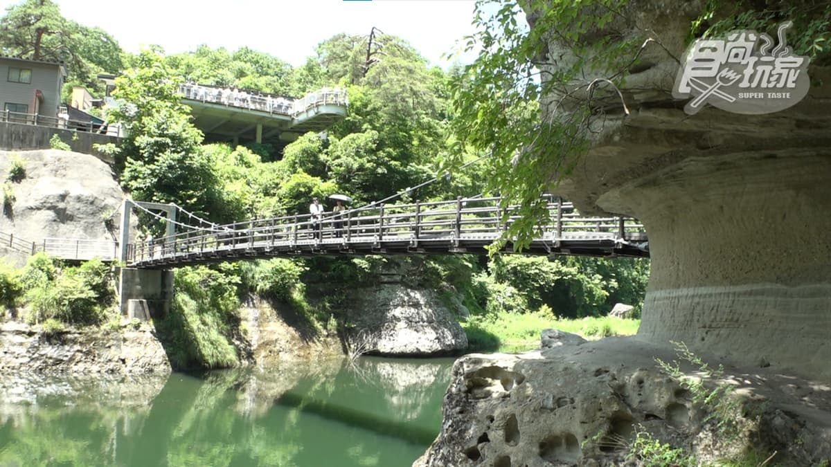 塔崖(塔のへつり) img
