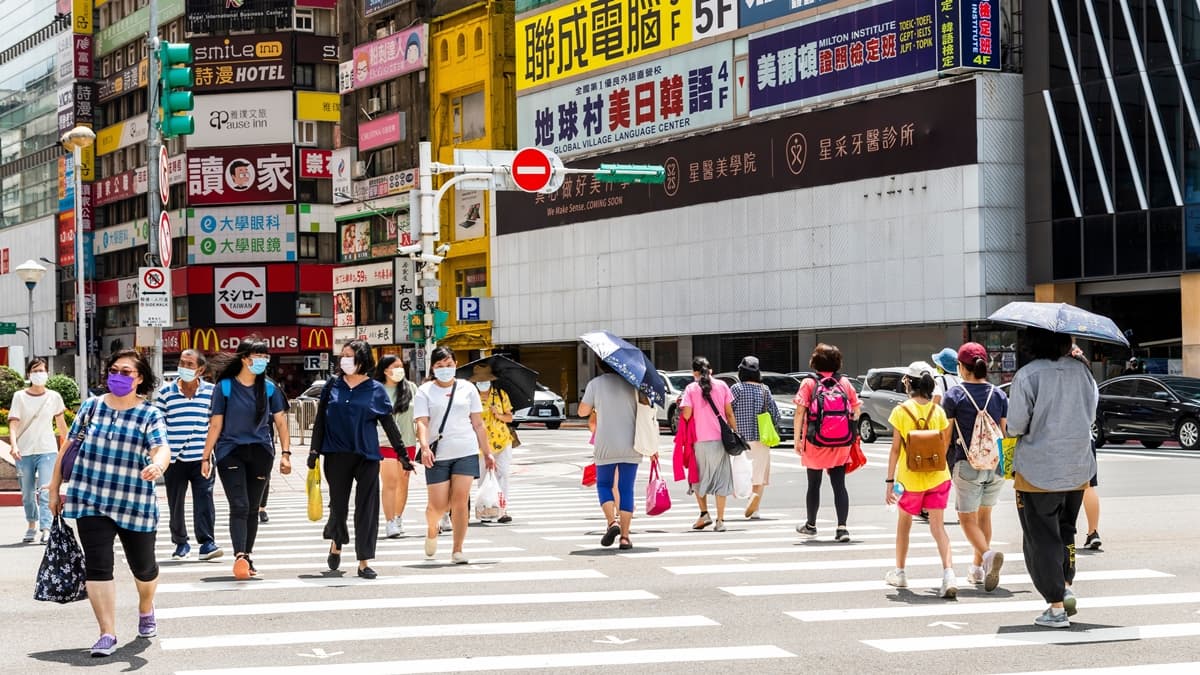 他列台灣5大缺點!狂喊:正常人都會想投胎「這國」,掀兩派網友戰翻