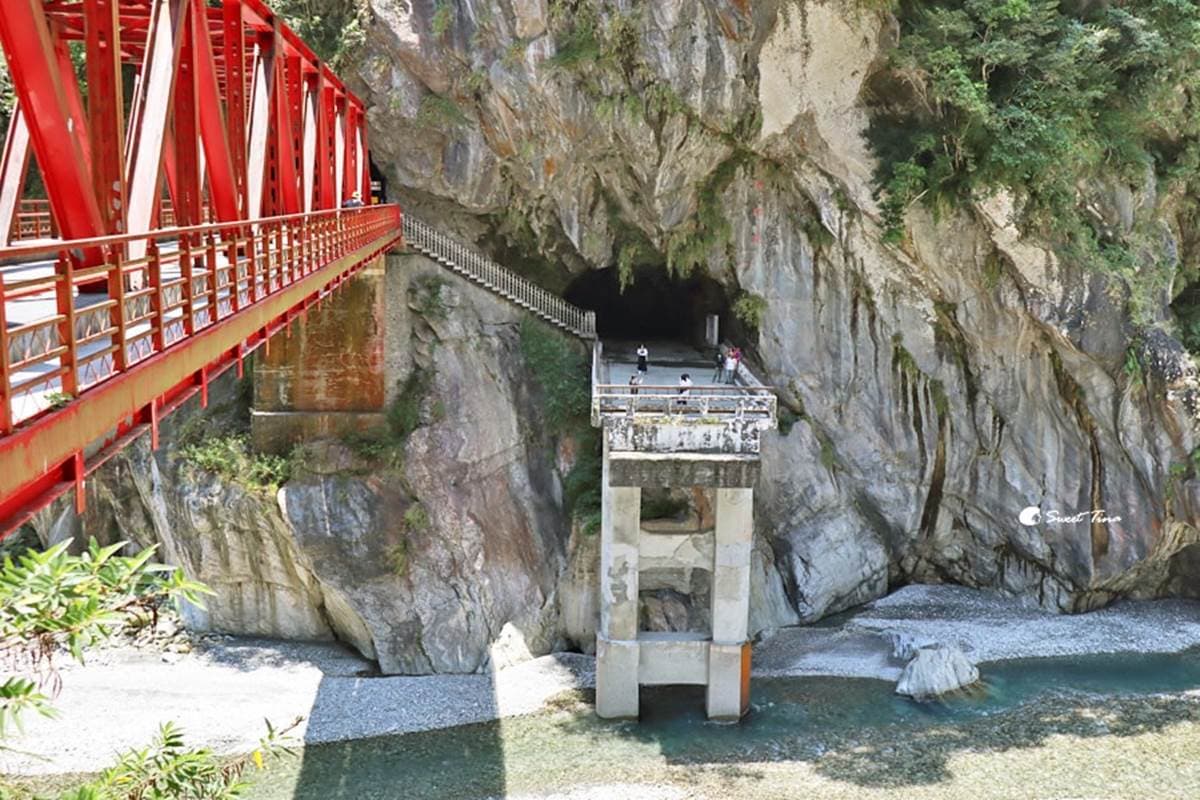 Outdoor咖必訪!花蓮6條消暑步道:10分鐘輕鬆攻頂、絕美水廉洞、瀑布祕境 Outdoor咖必訪!花蓮6條消暑步道:10分鐘輕鬆攻頂、絕美水廉洞、瀑布祕境