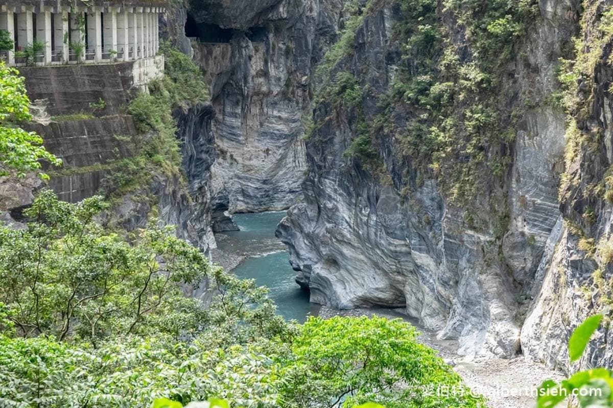 Outdoor咖必訪!花蓮6條消暑步道:10分鐘輕鬆攻頂、絕美水廉洞、瀑布祕境 Outdoor咖必訪!花蓮6條消暑步道:10分鐘輕鬆攻頂、絕美水廉洞、瀑布祕境