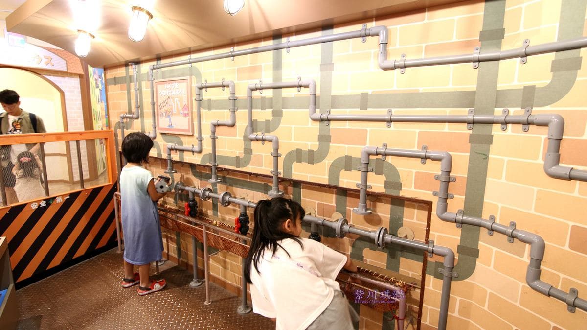 占地5層樓兒童城在這!入園先衝3樓高溜滑梯,再cosplay郵差、叫賣哥玩翻 占地5層樓兒童城在這!入園先衝3樓高溜滑梯,再cosplay郵差、叫賣哥玩翻
