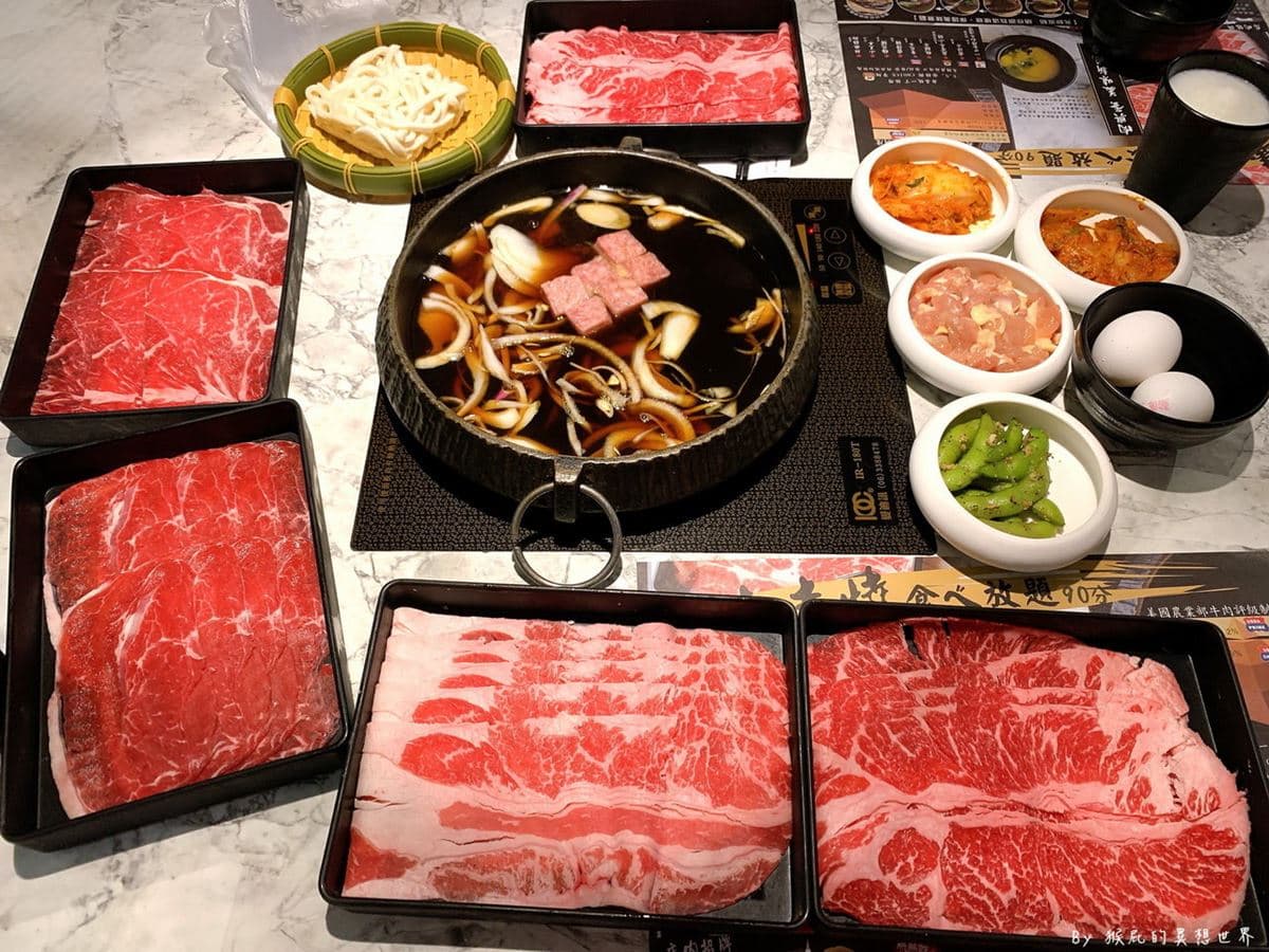 台中最夯「壽喜燒吃到飽」!8種肉任你吃,牛肉湯、滷肉飯、甜點飲料無限嗑 台中最夯「壽喜燒吃到飽」!8種肉任你吃,牛肉湯、滷肉飯、甜點飲料無限嗑