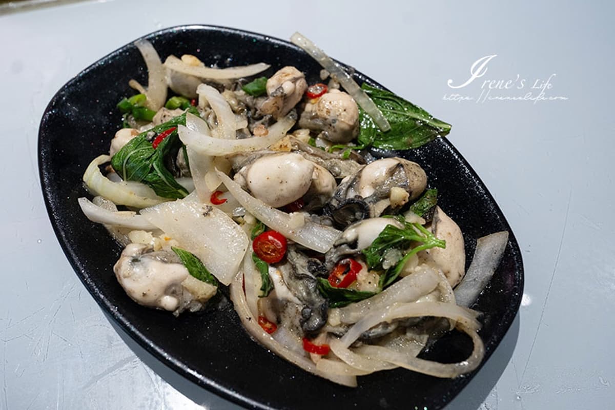 炒青菜免費續加!高CP值鐵板燒120元起,白飯、雞湯、飲品無限供應 炒青菜免費續加!高CP值鐵板燒120元起,白飯、雞湯、飲品無限供應