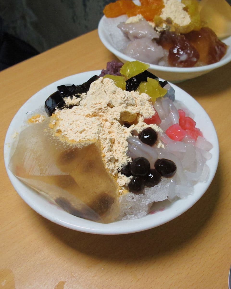重回《想見你》莫奶奶冰店!打卡台南百年老字號剉冰,必加手炒古早味麵茶粉 重回《想見你》莫奶奶冰店!打卡台南百年老字號剉冰,必加手炒古早味麵茶粉