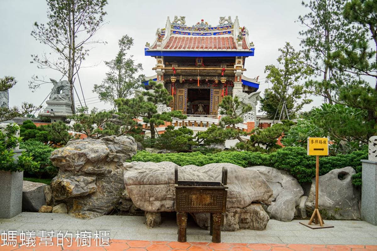 雲林免費景點推薦TOP12:飛天鵝溜滑梯、彩色松鼠公園、1秒飛泰國的台版大皇宮 雲林親子景點推薦:寧濟御庭