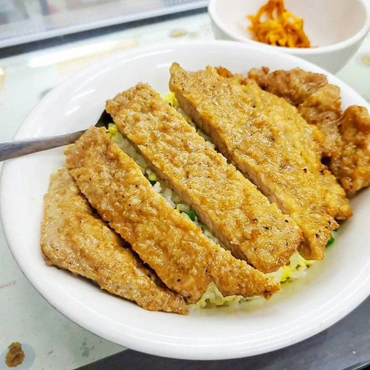 逛新店裕隆城順路吃!捷運七張站6美食:平民鼎泰豐、水餃界胖虎、爆餡芋泥 逛新店裕隆城順路吃!捷運七張站6美食:平民鼎泰豐、水餃界胖虎、爆餡芋泥