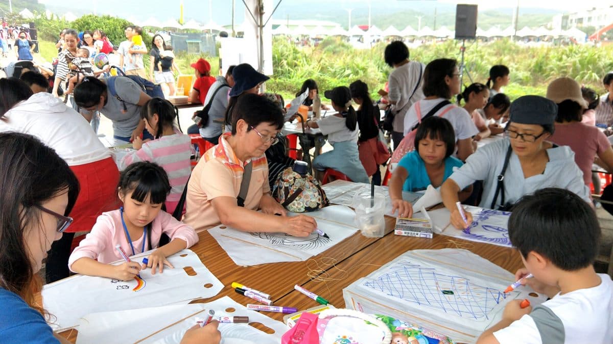 2025「北海岸國際風箏節」即將起飛!風箏DIY、接駁車通通免費,加碼逛市集 2025「北海岸國際風箏節」即將起飛!風箏DIY、接駁車通通免費,加碼逛市集