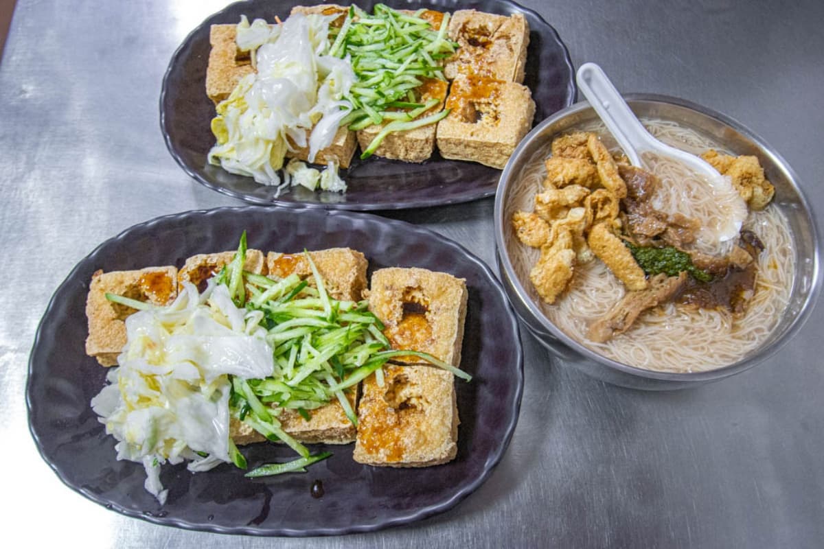 免費紅茶、熱湯無限喝!台中人激推6家臭豆腐:50年老店、爆量泡菜堆成山 免費紅茶、熱湯無限喝!台中人激推6家臭豆腐:50年老店、爆量泡菜堆成山