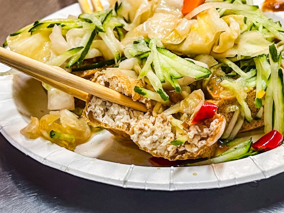免費紅茶、熱湯無限喝!台中人激推6家臭豆腐:50年老店、爆量泡菜堆成山 免費紅茶、熱湯無限喝!台中人激推6家臭豆腐:50年老店、爆量泡菜堆成山