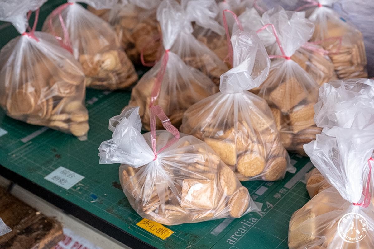 批發價買一大包!60年老字號「餅乾工廠」在地人也愛,隱身民宅內行才懂買 嘉義伴手禮:成功食品廠|60年老字號餅乾工廠