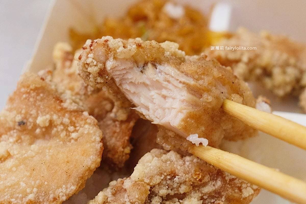 還沒開門先排爆!台北巷弄「隱藏版雞塊飯」滿到蓋不起來,配4樣菜CP值超高 還沒開門先排爆!台北巷弄「隱藏版雞塊飯」滿到蓋不起來,配4樣菜CP值超高