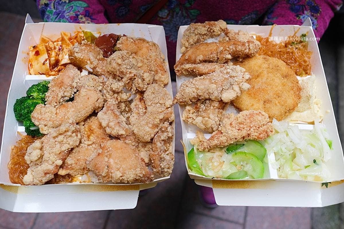 還沒開門先排爆!台北巷弄「隱藏版雞塊飯」滿到蓋不起來,配4樣菜CP值超高 還沒開門先排爆!台北巷弄「隱藏版雞塊飯」滿到蓋不起來,配4樣菜CP值超高