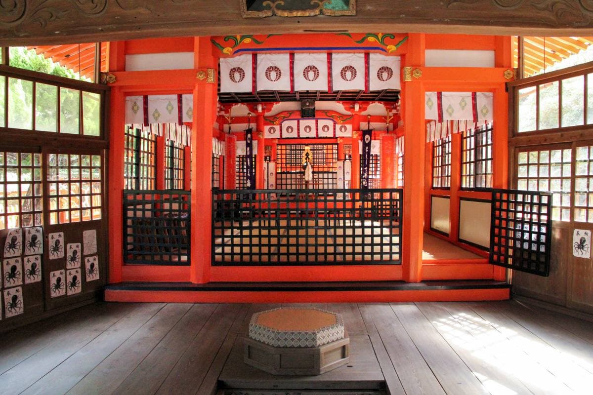 日本綜藝節目實測!禁吃章魚神社人員能吃「章魚小香腸」嗎?真實反應曝光(中獎公布) 日本綜藝節目實測!禁吃章魚神社人員能吃「章魚小香腸」嗎?真實反應曝光(中獎公布)