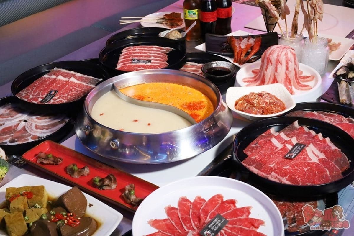 138元起開吃!台南8家超值吃到飽:烤蚵鮭魚無限吃、燒肉放題、老牌素食百匯 138元起開吃!台南8家超值吃到飽:烤蚵鮭魚無限吃、燒肉放題、老牌素食百匯