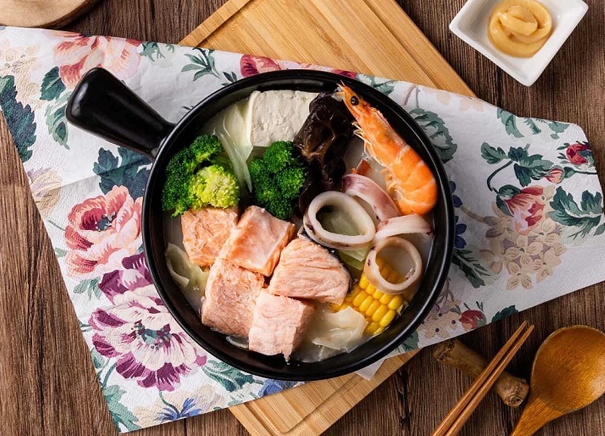 送鮭魚卵蓋飯!全台最大「鮭魚專賣店」新開幕,必點獨家北海道石狩鍋 送鮭魚卵蓋飯!全台最大「鮭魚專賣店」新開幕,必點獨家北海道石狩鍋