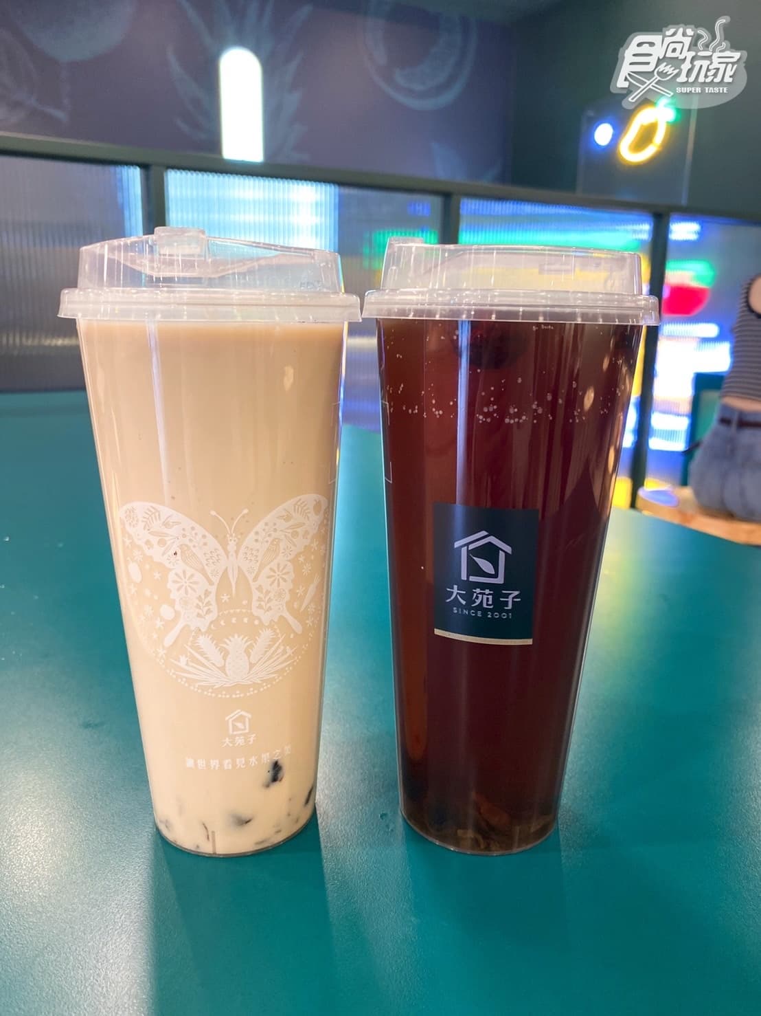 大苑子「大甲芋頭霜淇淋」先吃!芋頭飲半杯裝滿芋泥,迷客夏最夯抹茶飲回歸 大苑子「大甲芋頭霜淇淋」先吃!芋頭飲半杯裝滿芋泥,迷客夏最夯抹茶飲回歸