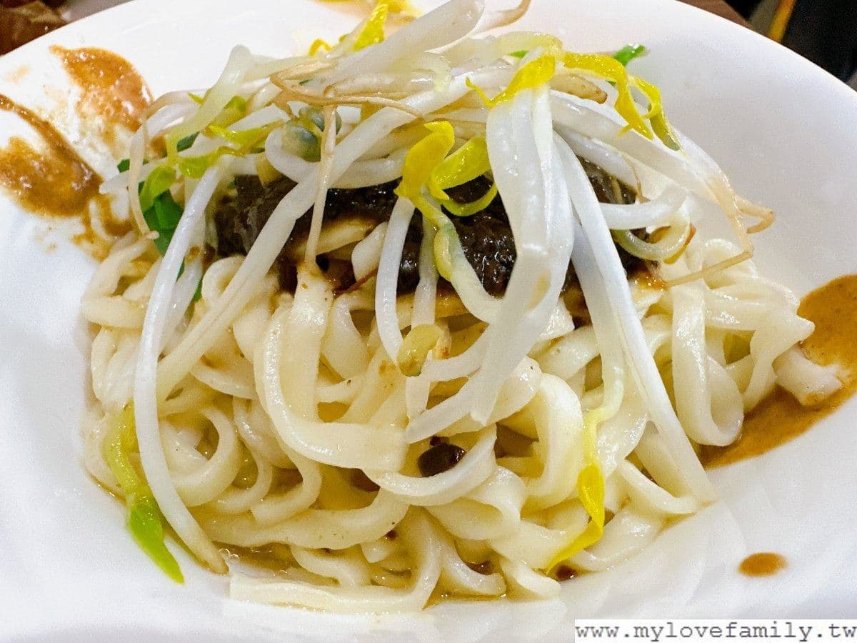 通通經典老字號!延三夜市10必吃:30元高麗菜飯、台北最強豬腳、必比登推薦 通通經典老字號!延三夜市10必吃:30元高麗菜飯、台北最強豬腳、必比登推薦