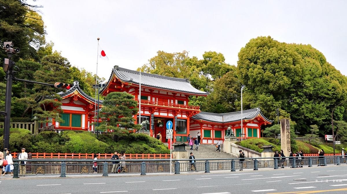 八坂神社 img