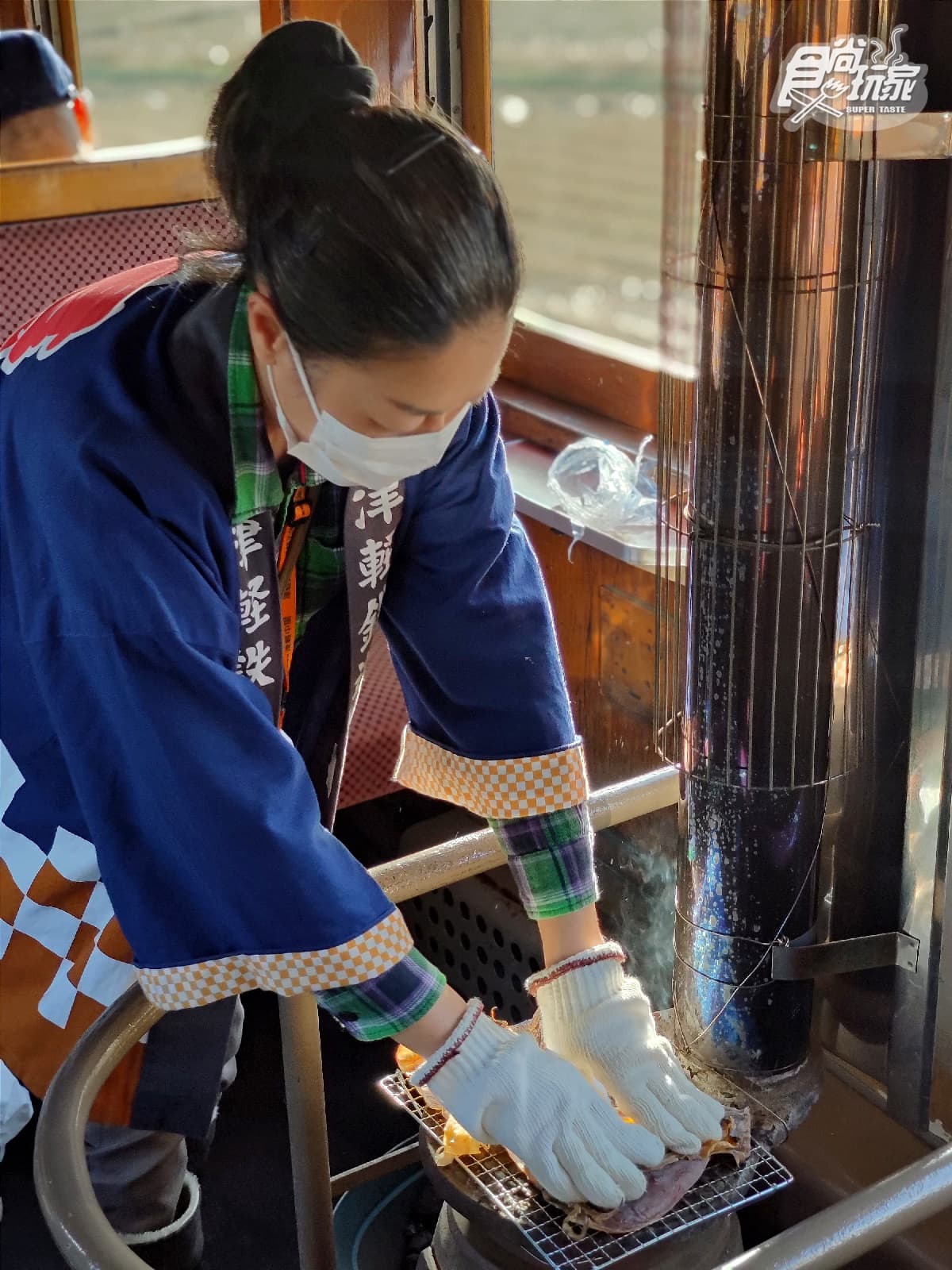 一年只開4個月!日本冬季限定「烤魷魚列車」,秒飛昭和時代還可喝清酒 一年只開4個月!日本冬季限定「烤魷魚列車」,秒飛昭和時代還可喝清酒