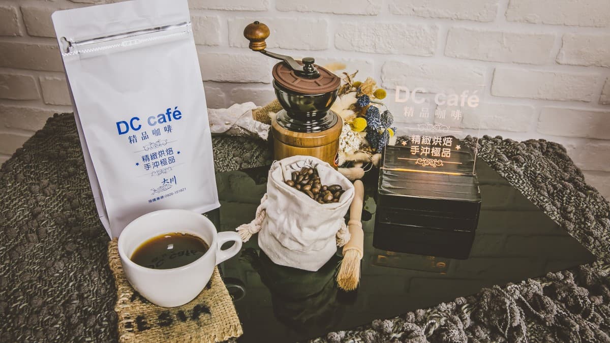 全台「最老」咖啡廳,旗山隘堤咖啡,長者沖泡的暖心咖啡
