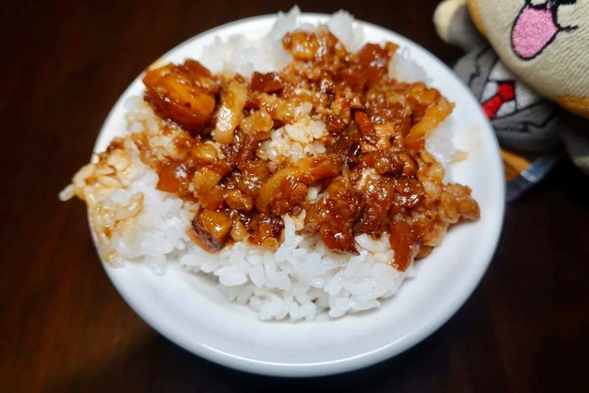 行天宮美食推薦15家!高CP值日式鐵板燒、必比登推薦小吃 中山區小吃推薦|金香豬腳涼麵料理