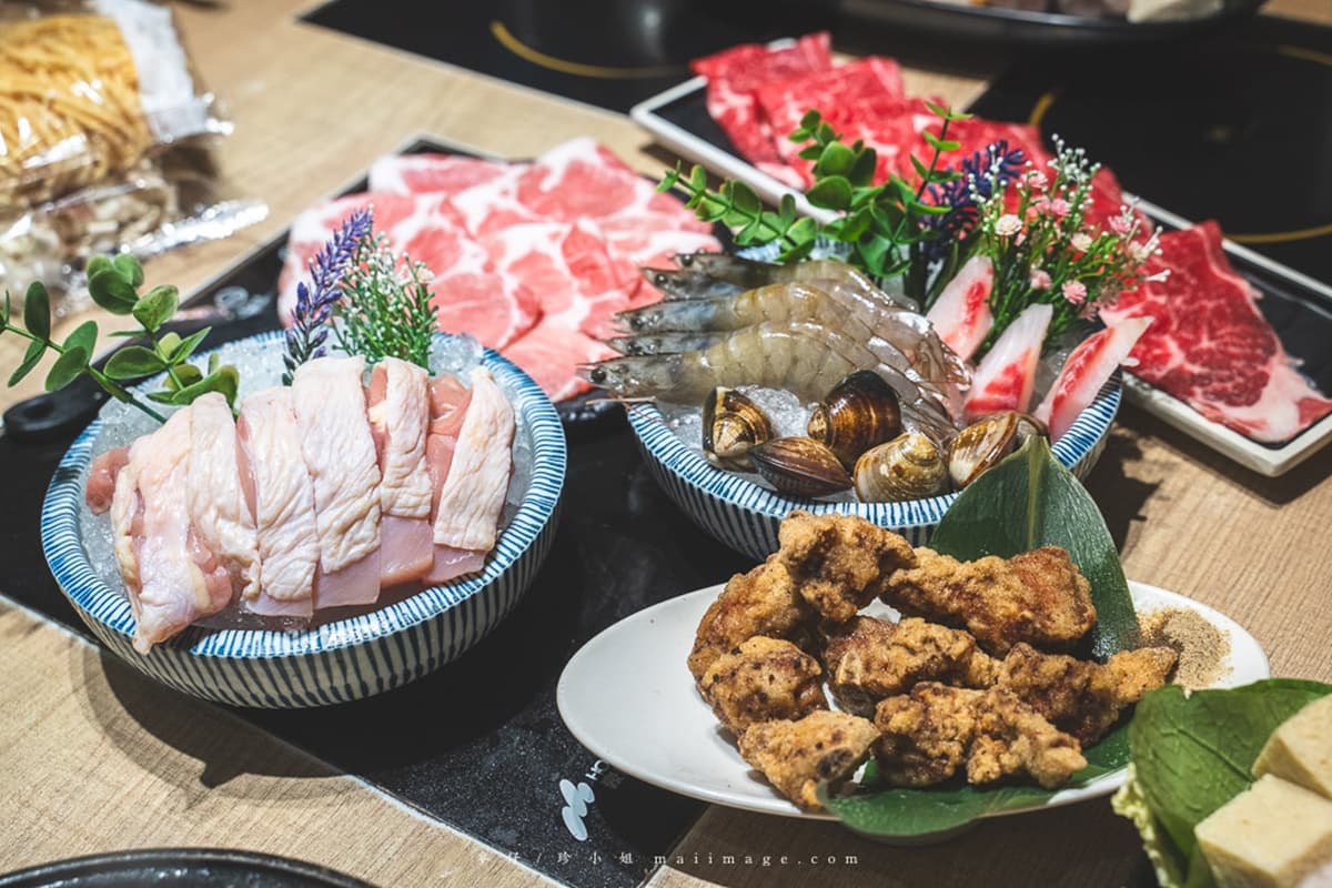 【獨家】299元吃到飽!超狂台式火鍋45種自助吧+甜點任吃,再送整份排骨酥 【獨家】299元吃到飽!超狂台式火鍋45種自助吧+甜點任吃,再送整份排骨酥