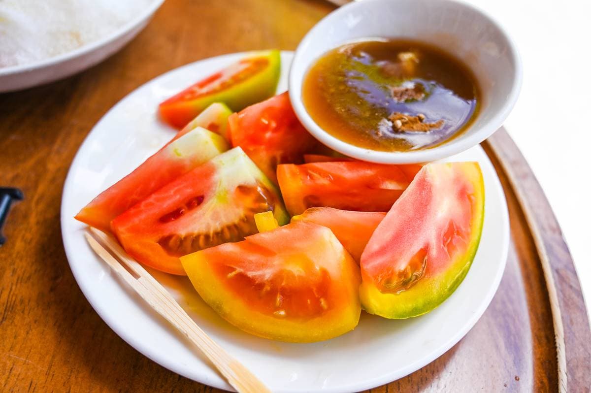 北部人不懂!南部「吃番茄沾醬油」原因曝光,「番茄台語」秒判斷你是哪裡人 北部人不懂!南部「吃番茄沾醬油」原因曝光,「番茄台語」秒判斷你是哪裡人