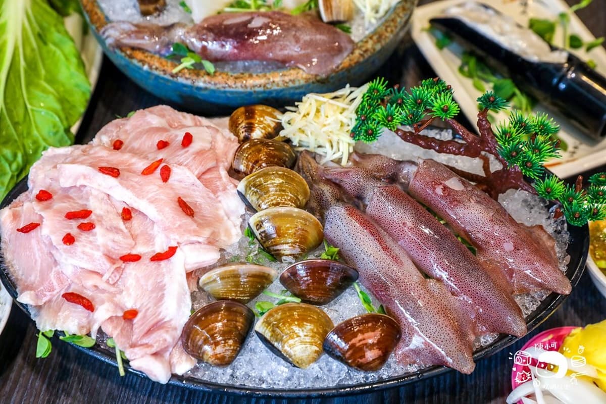 蘆洲美食推薦11家!5星好評火鍋吃到飽、夜市排隊小吃、平價版鼎泰豐 蘆洲美食:川之流精緻涮涮鍋