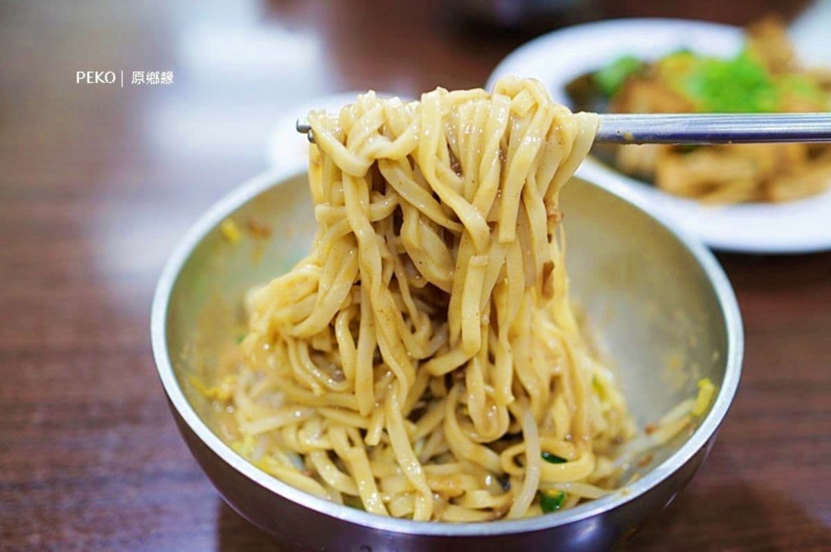 全台首間「雞排始祖」藏在這!台北6大老字號美食:最強麻油雞、滿料牛肉麵 全台首間「雞排始祖」藏在這!台北6大老字號美食:最強麻油雞、滿料牛肉麵