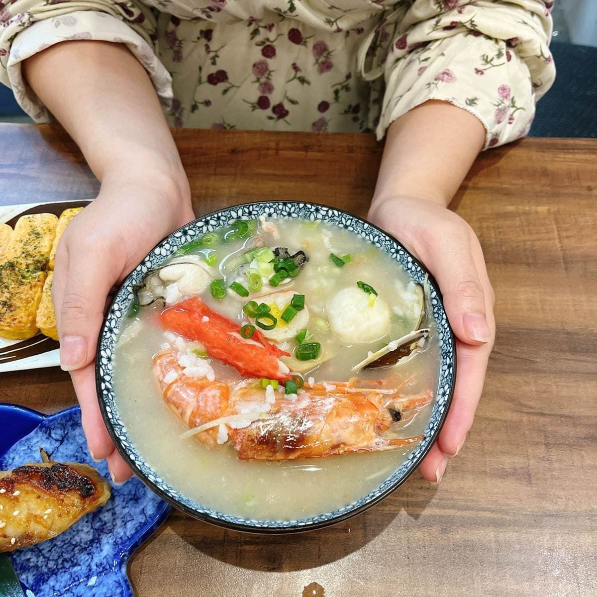 內用味噌魚湯喝到飽!板橋「隱藏版日料店」CP值爆表,必嗑滿料澎派海鮮粥 內用味噌魚湯喝到飽!板橋「隱藏版日料店」CP值爆表,必嗑滿料澎派海鮮粥