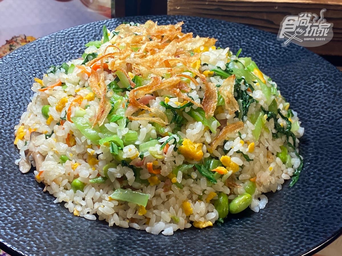 「五星飯店Buffet」吹眷村懷舊風!西安麵點師現場刀削麵,還有手工糖葫蘆 「五星飯店Buffet」吹眷村懷舊風!西安麵點師現場刀削麵,還有手工糖葫蘆