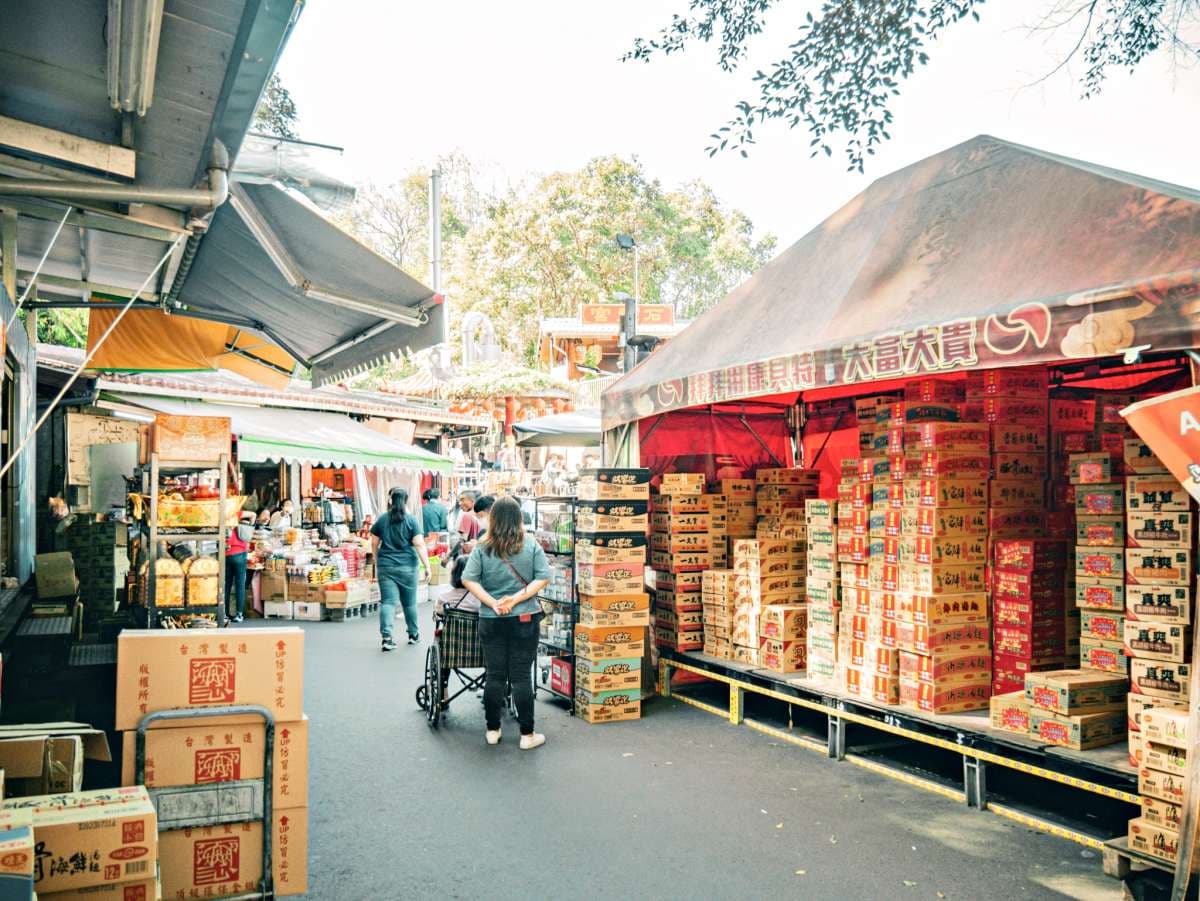 全台唯一「泡麵土地公廟」在這!24小時泡麵免費任你吃,「這樣拜」最靈驗 全台唯一「泡麵土地公廟」在這!24小時泡麵免費任你吃,「這樣拜」最靈驗