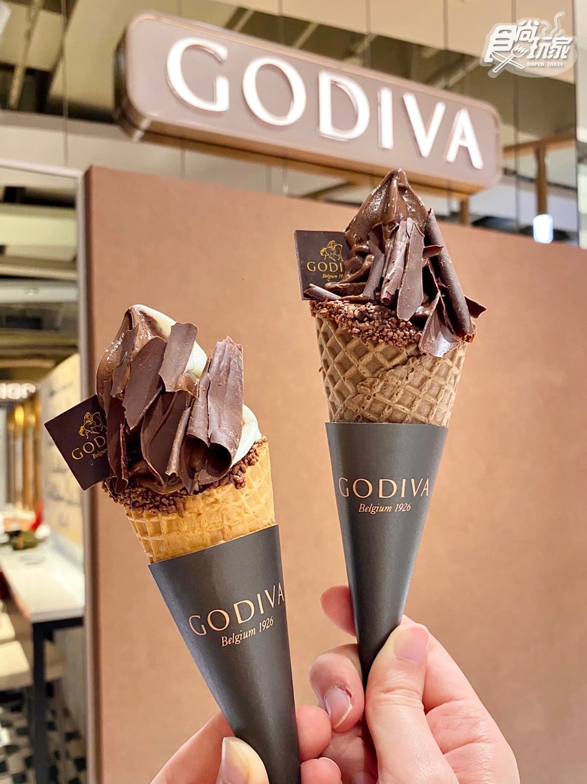 「GODIVA霜淇淋」免費吃!獨家巧克力聖代、阿法奇朵,新店再享半價優惠 「GODIVA霜淇淋」免費吃!獨家巧克力聖代、阿法奇朵,新店再享半價優惠