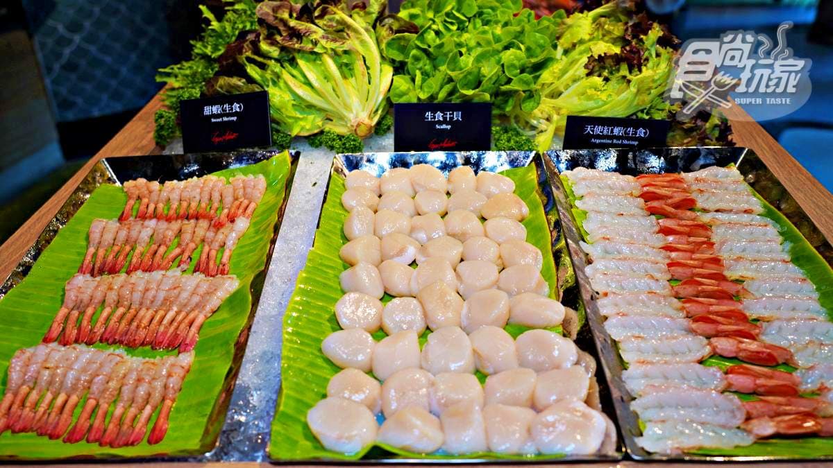 最強泰式Buffet「泰市場」回歸!近百道泰料吃到飽,週末限定泰國蝦、榴槤披薩 最強泰式Buffet「泰市場」回歸!近百道泰料吃到飽,週末限定泰國蝦、榴槤披薩