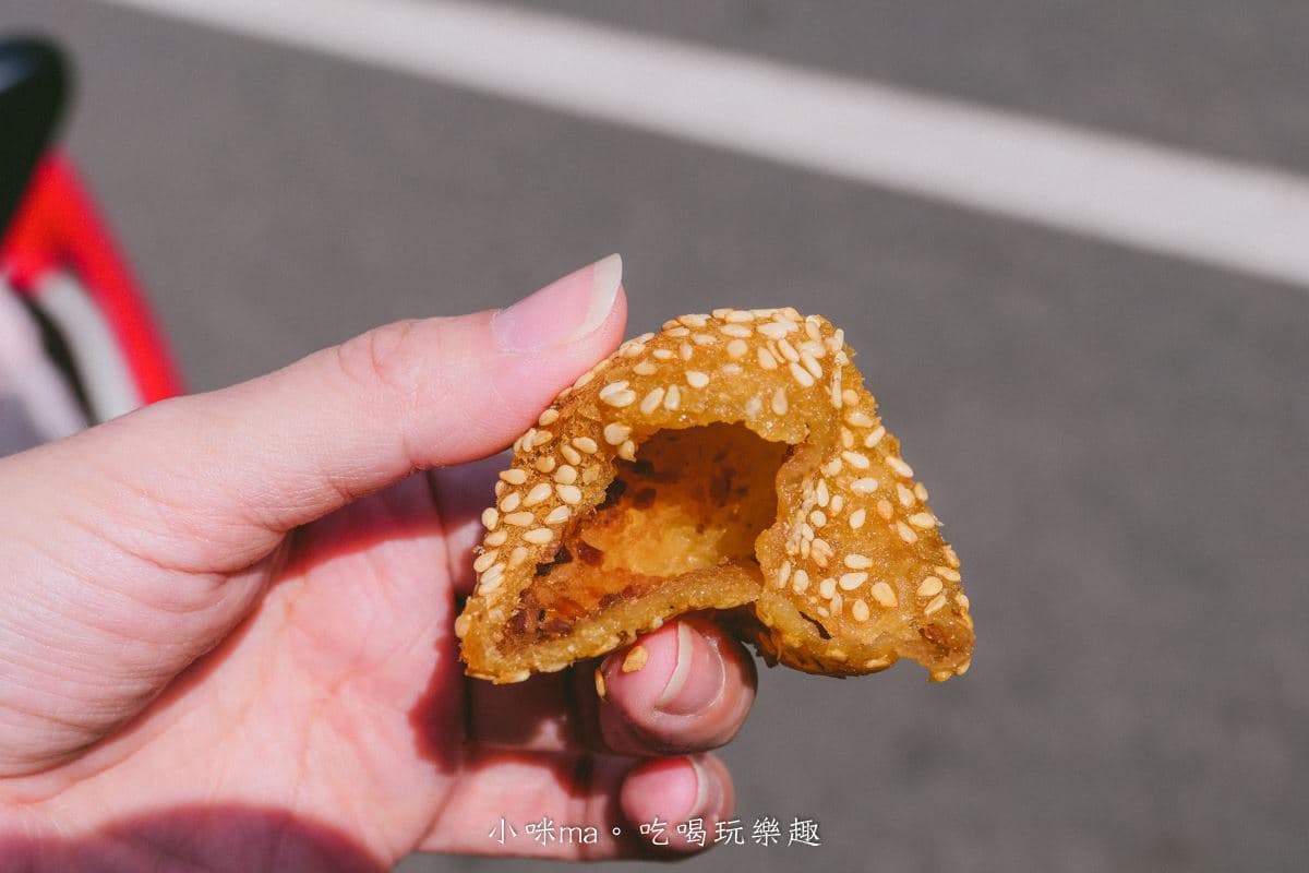 「燒馬蛋」是什麼?客家版「巨型地瓜球」金黃香Q有包餡,在地人從小吃到大 「燒馬蛋」是什麼?客家版「巨型地瓜球」金黃香Q有包餡,在地人從小吃到大