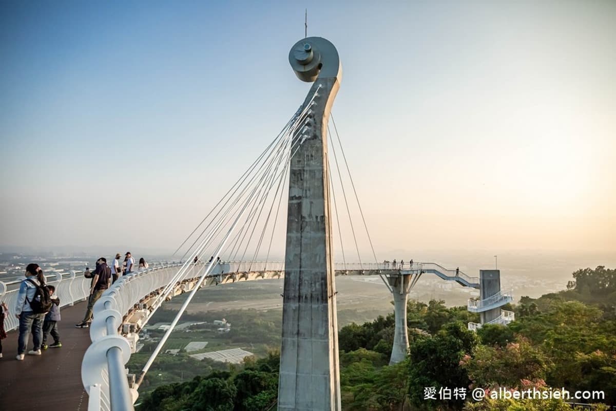 挑戰全台最長!特色天空步道TOP8:1公里空中廊道、瀑布森林祕境、斷崖海景 挑戰全台最長!特色天空步道TOP8:1公里空中廊道、瀑布森林祕境、斷崖海景