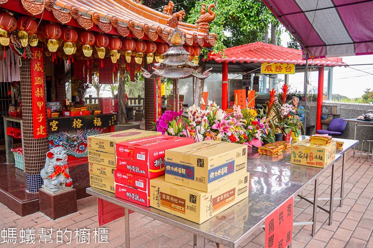不只南投!全台「2縣市」也有泡麵土地公廟,「這間」7天被嗑6萬碗超狂 不只南投!全台「2縣市」也有泡麵土地公廟,「這間」7天被嗑6萬碗超狂
