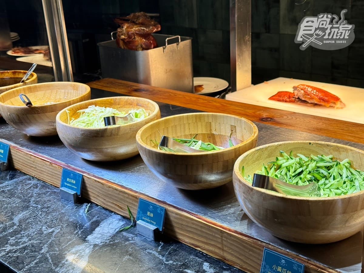 烤鴨、生魚片千元吃到飽!台北隱藏版星級飯店Buffet,壽星揪團1人免費吃 烤鴨、生魚片千元吃到飽!台北隱藏版星級飯店Buffet,壽星揪團1人免費吃