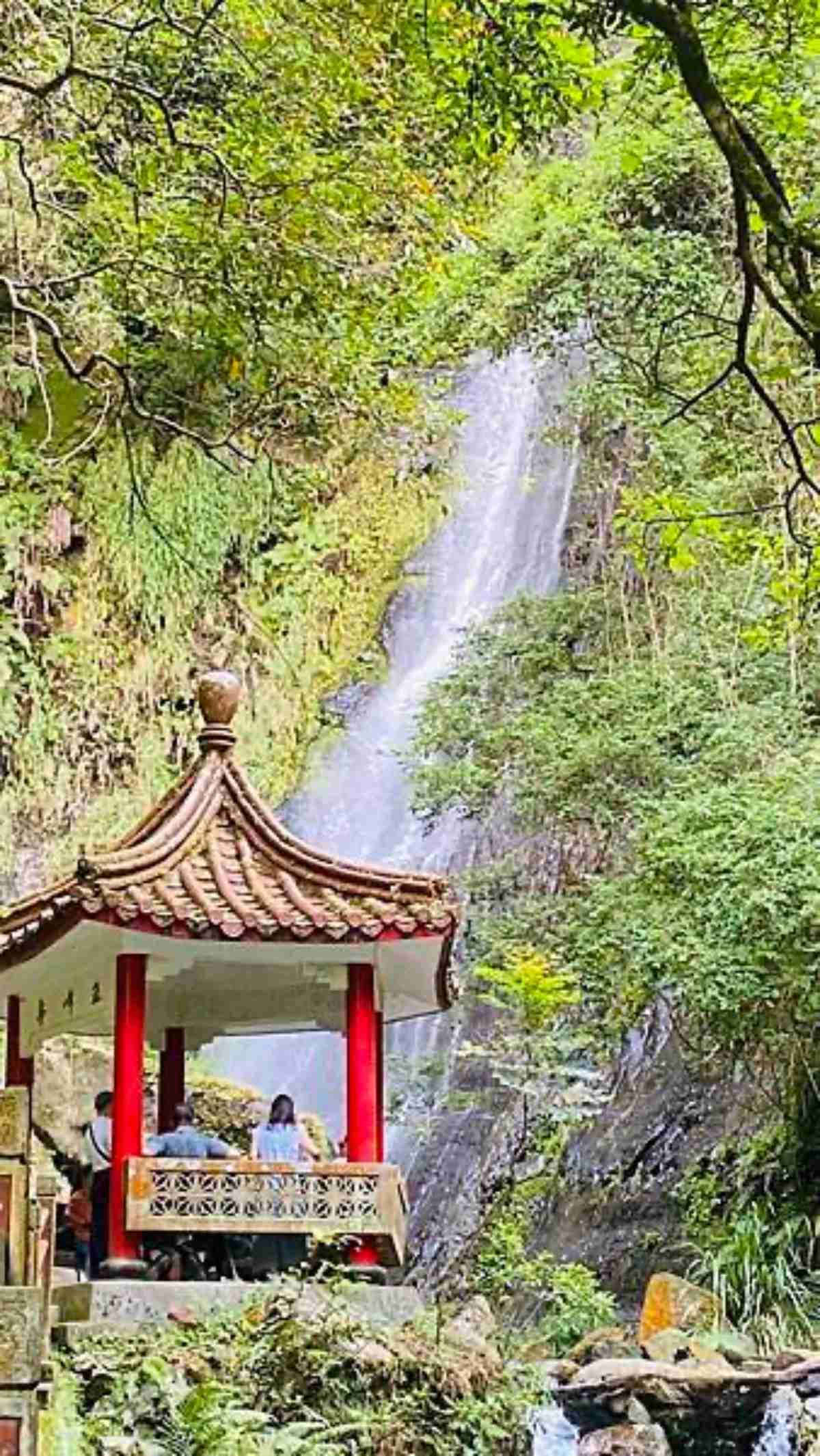 30分鐘朝聖3層瀑布!宜蘭「新手級森林步道」近距離賞飛瀑美景、吸爆芬多精 30分鐘朝聖3層瀑布!宜蘭「新手級森林步道」近距離賞飛瀑美景、吸爆芬多精